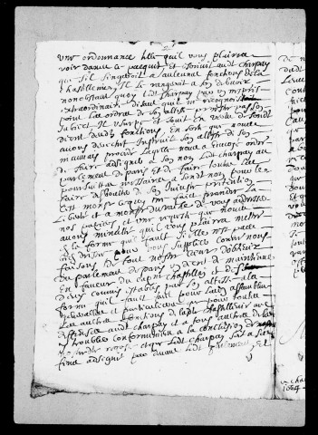 Chabeuil. Offices :Officiers châtelains, 1664-1767 .capitaine et garde des chasses, 1728-1768 .juge ducal, 1648-1746 .procureur au siège, 1692-1718 . notaires, huissiers, sergents, 1639-1760 . offices municipaux : échevins, greffes et secrétaires de la communauté, 1690-1760.