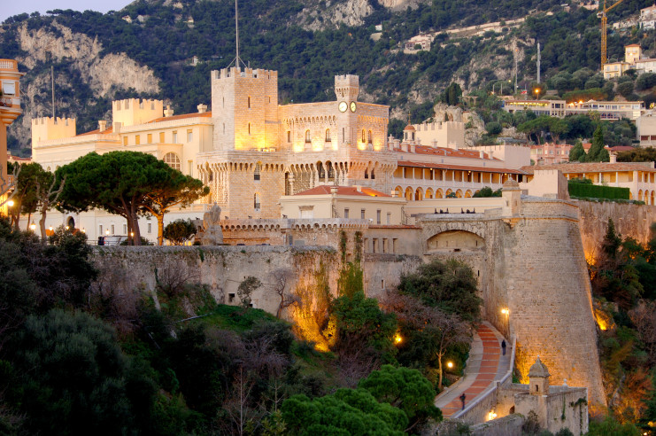 Vue du palais princier et de la rampe major