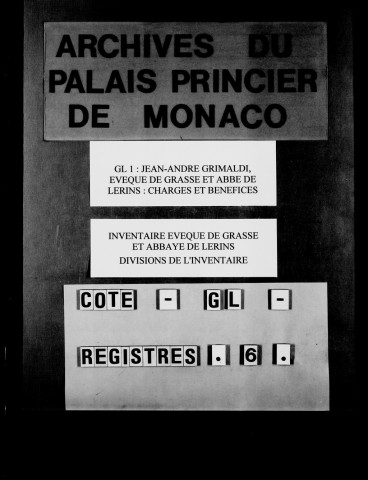 Mandement de Nicolas V au doyen de l'église de Verdun et aux officiaux de Grasse et de Vence, de faire mettre Isnard de Grasse en possession de la commende du prieuré de Notre-Dame de Calompnio, de Saint-Jacques du Bar, dépendant de l'abbaye de Saint-Ruf hors les murs de Valence, que ledit Isnard avait acceptée et obtenue à sa vacance par la mort de Jean Laurens, dernier prieur, en vertu de certaines réserves apostoliques. Saint-Pierre de Rome, 12 septembre 1451.